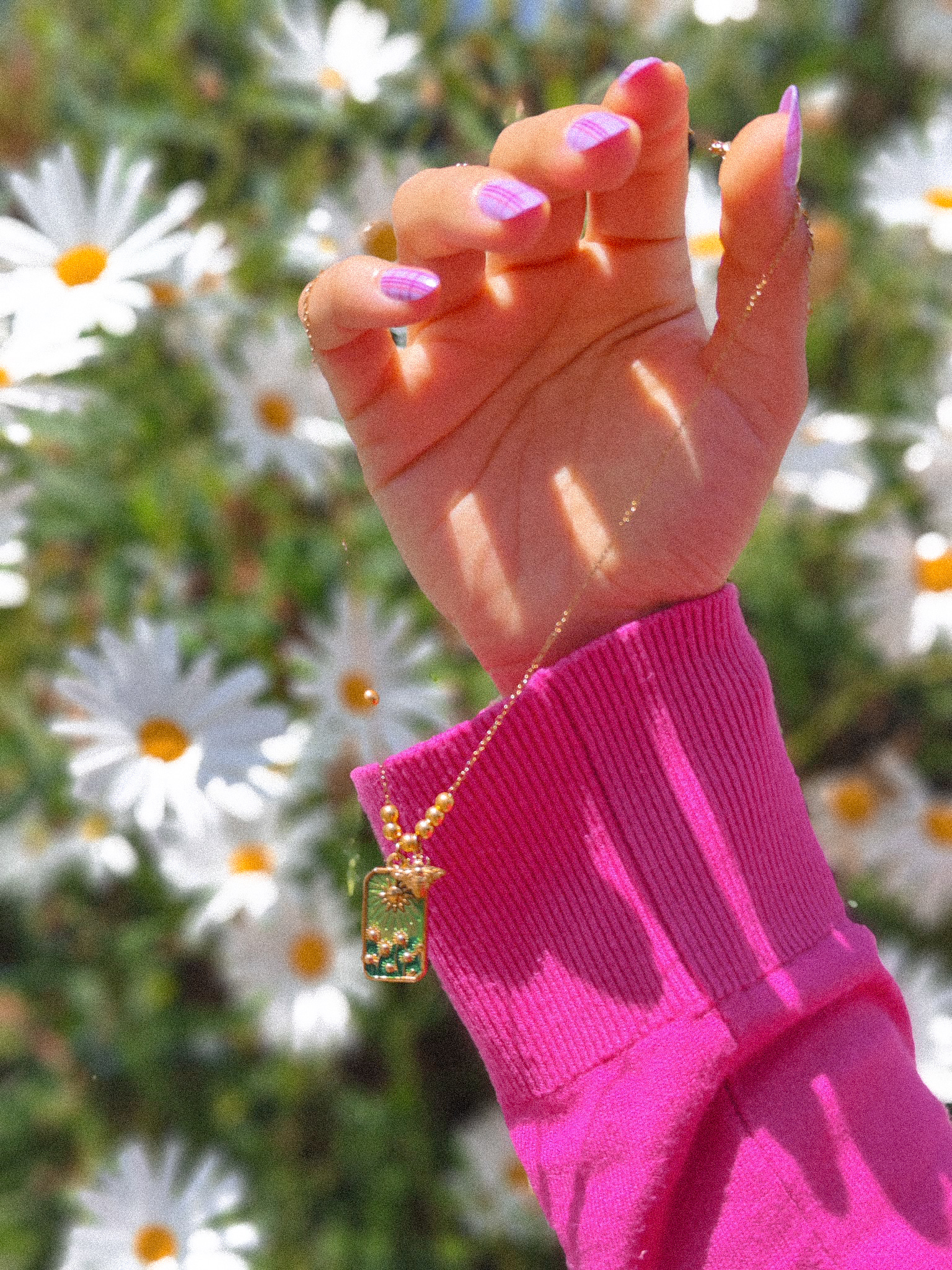 collier sola porté collier sola porté