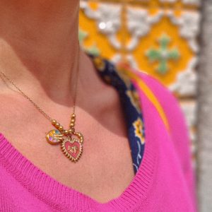 collier musa porté