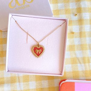 collier rosa